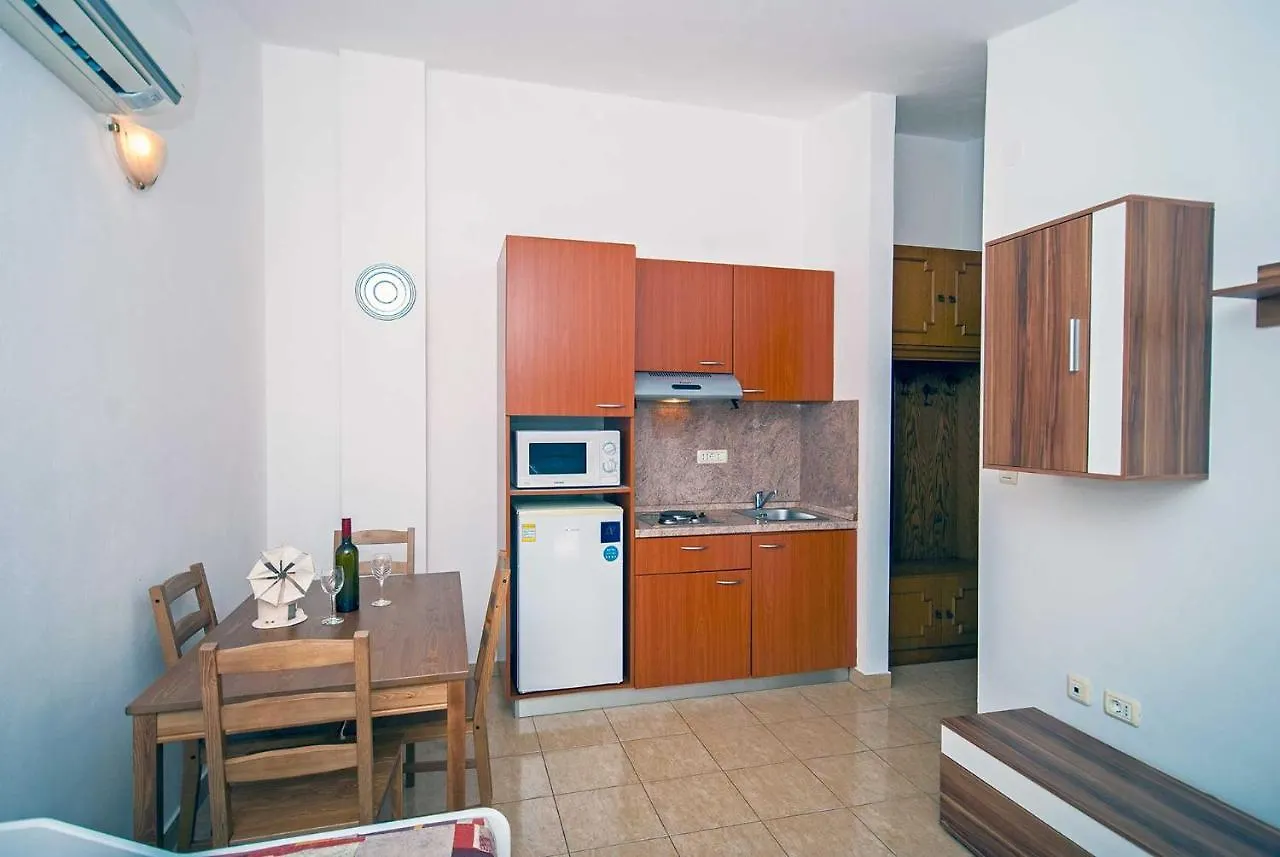 Apartman Kirac Pomer