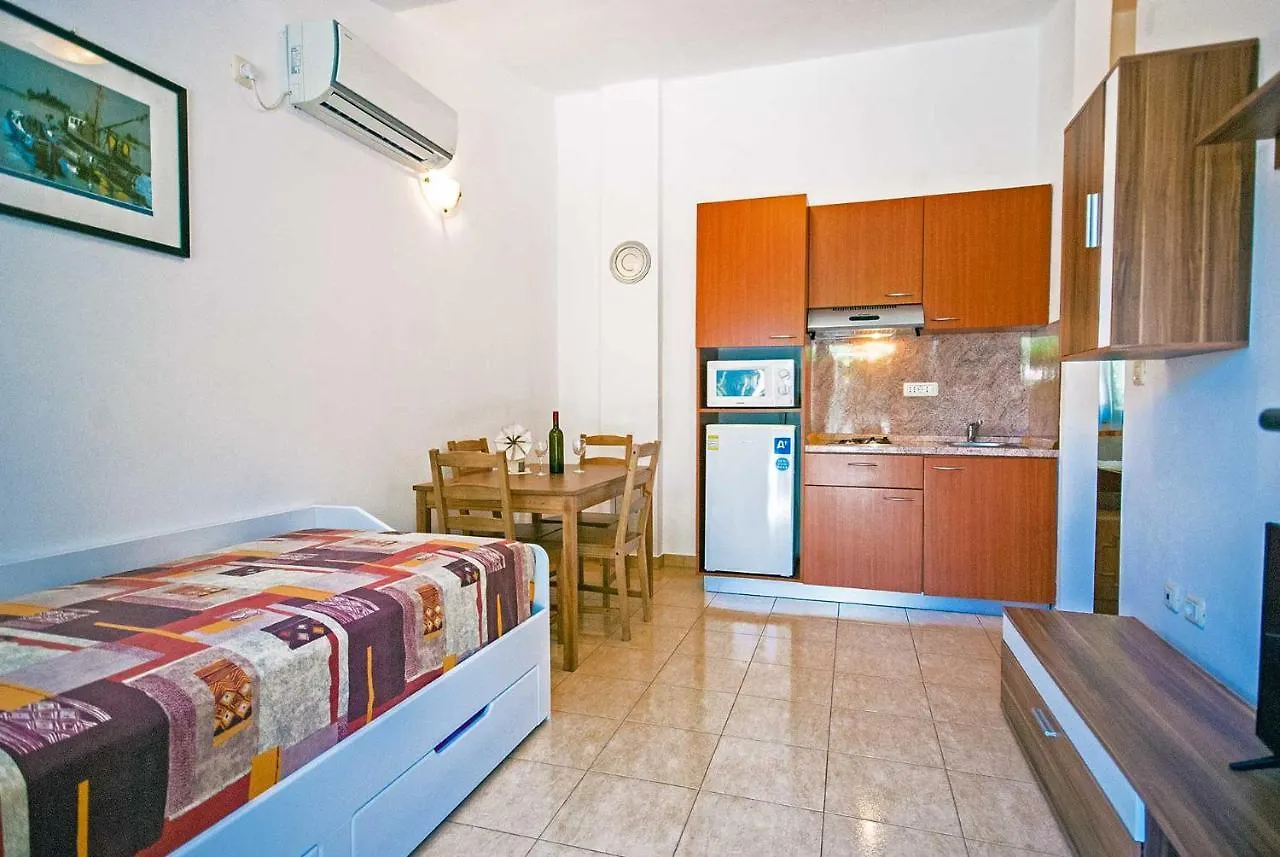 Holiday home Apartman Kirac Pomer