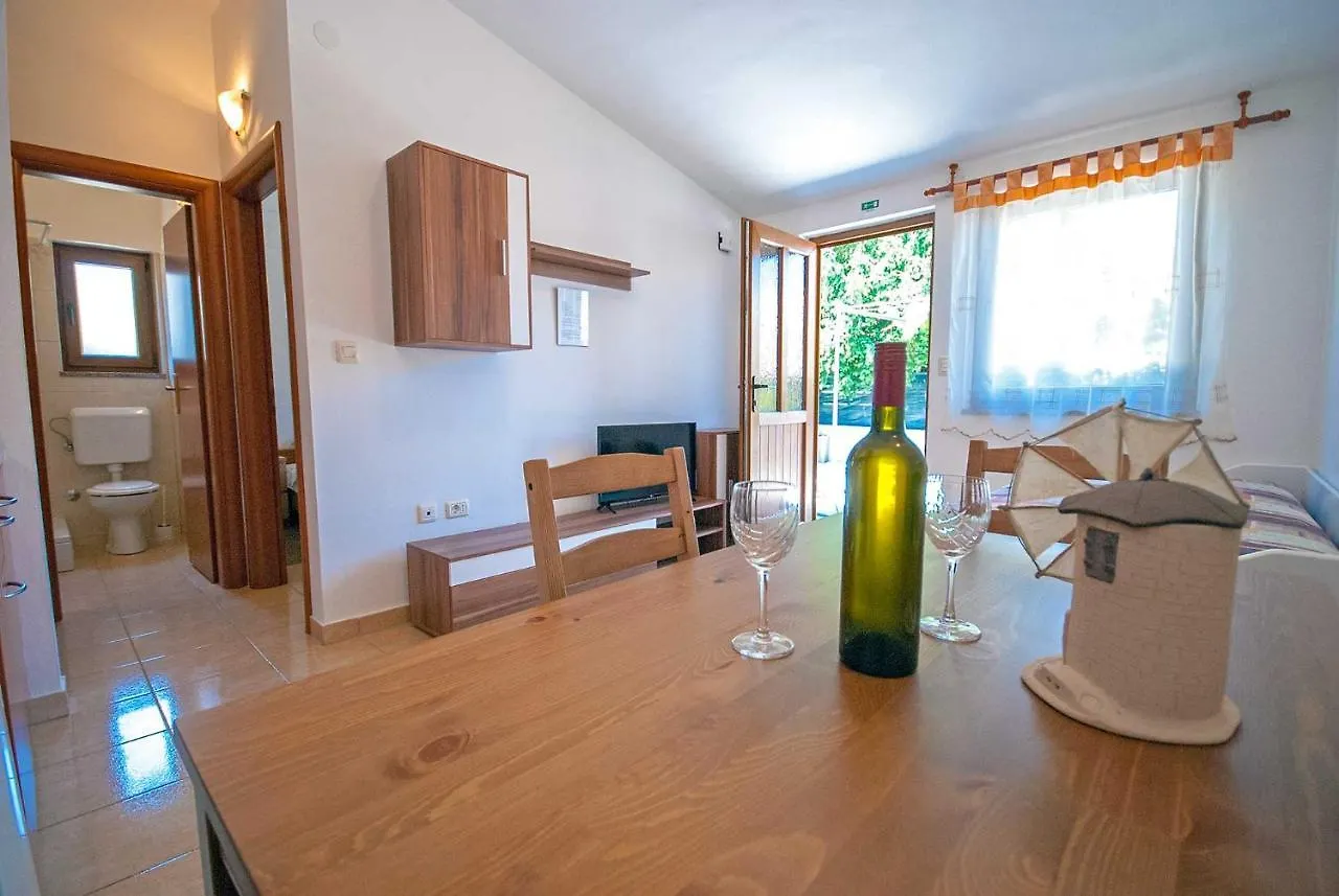 Holiday home Apartman Kirac Pomer Croatia