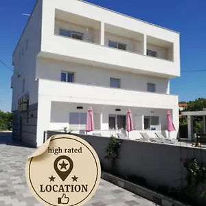 Apartmant&rooms Rosa Medulin Pomer