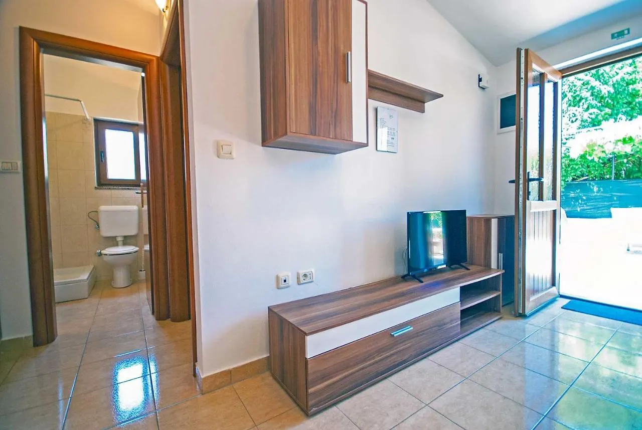 Apartman Kirac Pomer Σπίτι διακοπών