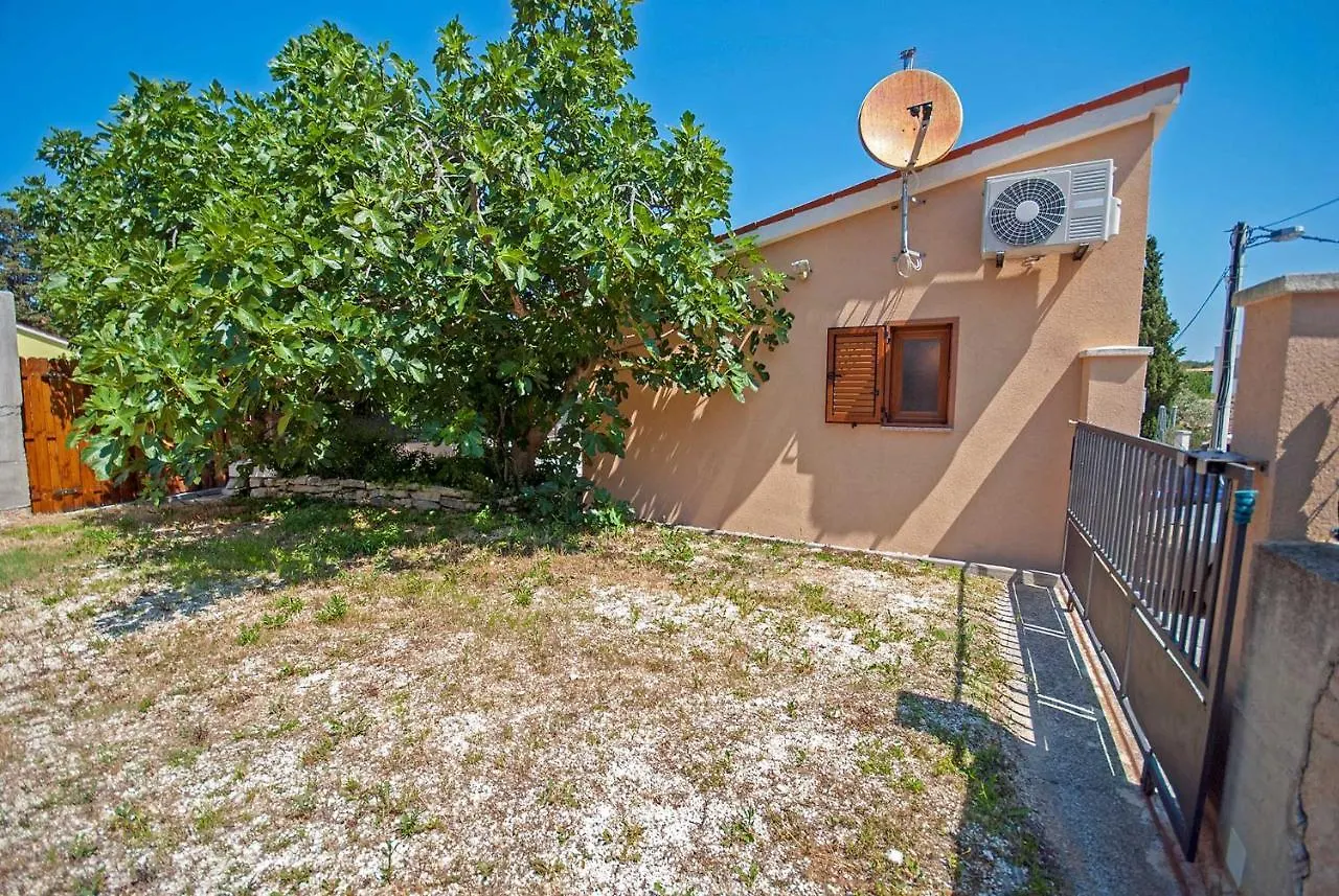 Σπίτι διακοπών Apartman Kirac Pomer Κροατία